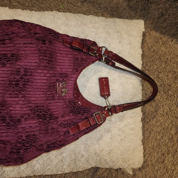 Coach Madison purple gathered sateen signature Maggie shoulder purse - Picture 6 of 7